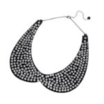 Skóra, ćwieki, krata w Gothic Rebel marki Claire’s