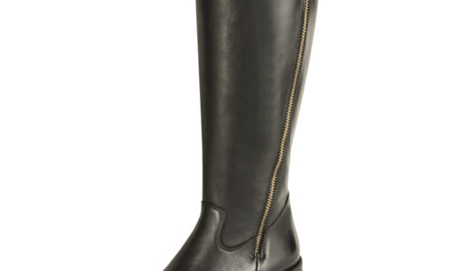 Ponadczasowe oficerki, klasycznie czarne i beżowe kozaki