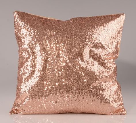 różowa-poduszka-z-cekinami1