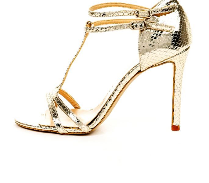 Lato zawitało już na dobre! Kobiec sandały na szpilce w kolekcji PRIMAMODA