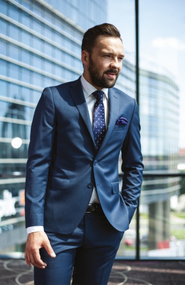 Dress code – poradnik dla zagubionych mężczyzn LIFESTYLE, Moda - Właściwy ubiór wiele mówi o mężczyźnie i może mieć bardzo duże znaczenie w wielu sytuacjach, nie tylko zawodowych.