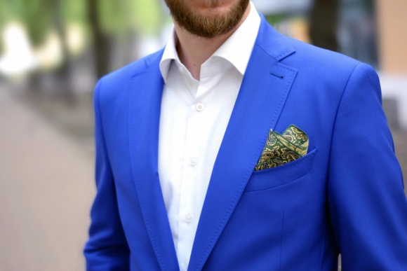 Ponadczasowa męska elegancja na Warsaw Fashion Street LIFESTYLE, Moda - Podczas tegorocznego Warsaw Fashion Street, który odbędzie się 28 czerwca na warszawskim Nowym Świecie, będzie można zobaczyć ponadczasową kolekcję szytych na miarę garniturów marki Cafardini.