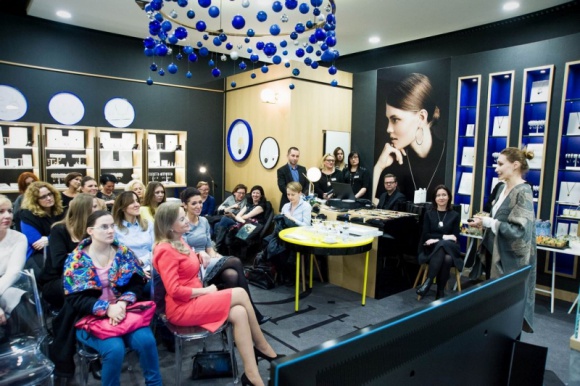 Ditta Zimmermann & Women - biżuteryjna marka z myślą o kobietach LIFESTYLE, Moda - 15 grudnia 2015 odbyła się pierwsza edycja projektu marki Ditta Zimmermann dedykowanego kobietom. Będzie to cykl odbywających się raz na 2 miesiące spotkań, które będą inspirować, motywować i rozpieszczać panie.