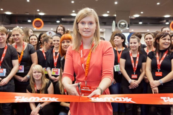 Wielkie otwarcie drugiego sklepu TK Maxx w Bydgoszczy! LIFESTYLE, Moda - Tej wiosny Bydgoszcz zakwitnie tysiącem markowych produktów od słynnych projektantów – wszystkie w atrakcyjnych cenach do 60% taniej!*. 31 marca 2016 r. zostanie otwarty drugi sklep TK Maxx w mieście. Na nową lokalizację znana na całym świecie marka wybrała CH Zielone Arkady.