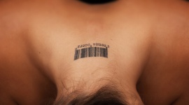 Tatuaż? Już go nie chcę! LIFESTYLE, Uroda - Kiedy początkowo atrakcyjny, oryginalny i wymarzony tatuaż okazuje się pomyłką i niechcianą „ozdobą”, stoimy przed trudnym wyborem – pogodzić się z jego obecnością lub spróbować go usunąć.