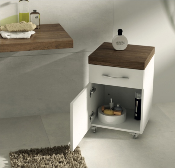 Kilka pomysłów na utrzymanie porządku w kobiecych kosmetykach LIFESTYLE, Uroda - Gdy zmotywowane pierwszymi powiewami wiosny, przystępujemy do domowych porządków – warto poświęcić chwilę na organizację niezbędnych w kobiecej łazience elementów, takich jak kosmetyki i akcesoria pielęgnacyjne.