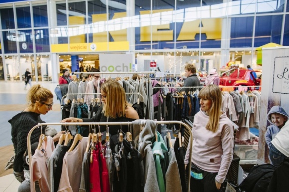 Modny Port Łódź LIFESTYLE, Moda - Jakie spojrzenie na modę mają polscy młodzi projektanci? O tym będzie można przekonać się już w najbliższy weekend w Porcie Łódź, podczas imprezy z cyklu Polska Szafa by Fashion Meeting.