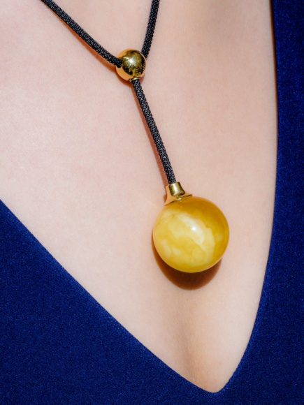 Oficjalny prezent dla Pary Książęcej przygotowała firma S&A LIFESTYLE, Moda - Oficjalnym prezentem Gdańska dla pary książęcej Cambridge są Kolia Qule i spinki Elipse zaprojektowane i stworzone w pracowni S&A z Gdyni