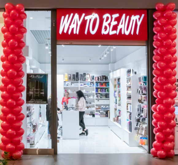 Way To Beauty w Avenidzie Poznań LIFESTYLE, Moda - Do grona najemców Avenidy dołączyła marka Way To Beauty. W pierwszym salonie tej marki w Poznaniu klienci znajdą m.in. kosmetyki do pielęgnacji i stylizacji włosów, lakiery hybrydowe i akcesoria kosmetyczne renomowanych marek.