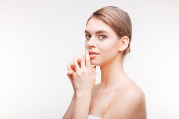 Komórki macierzyste w służbie zdrowia i piękna LIFESTYLE, Uroda - Organizm każdego człowieka posiada komórki regeneracyjne, zwane macierzystymi, które mają specyficzną zdolność bieżącego „naprawiania” uszkodzeń powstałych w różnych tkankach.