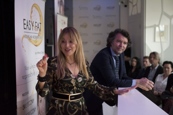 INNOWACJA I PIĘKNO w klinice Sthetic! LIFESTYLE, Uroda - 11 marca w warszawskiej klinice Sthetic dr Jagielskiej odbyła się konferencja prasowa dotycząca nowości na polskim rynku medycyny estetycznej – zabiegów EASY FAT.