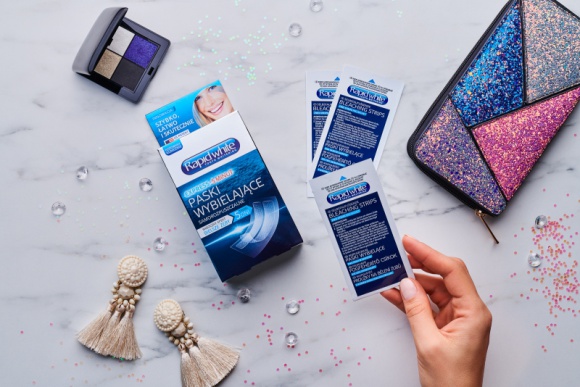 Zabiegi przed studniówką LIFESTYLE, Uroda - Przełom stycznia i lutego to ważny czas dla każdego maturzysty. To właśnie od tego czasu mamy przysłowiowe „sto dni” do matury i ostatni dzwonek na naukę do bardzo ważnych egzaminów. To też czas studniówek. Jak się do niej przygotować?