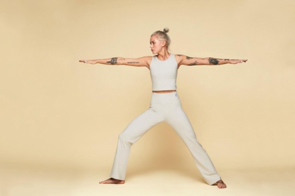 ASICS i PYRATES świętują Dzień Kobiet LIFESTYLE, Moda - Marki ASICS i PYRATES łączą siły z okazji Międzynarodowego Dnia Kobiet.