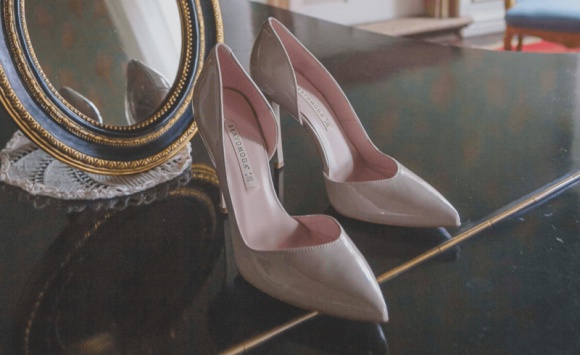 Szpilki - królowe obuwniczych półek LIFESTYLE, Moda - To magiczne obuwie, dzięki któremu możemy dodać elegancji nawet codziennej stylizacji, optycznie wydłużyć nogi, a także dodać kilka centymetrów do wzrostu